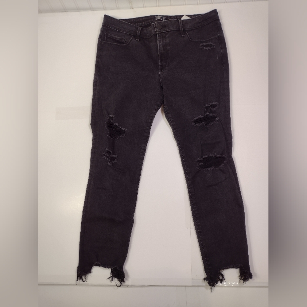 Abercrombie And Fitch Women's Mid Rise Super Skinny Ankle Distress Size (32/14)